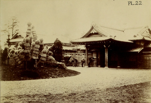 Plate 22: House with chidori-hafu.